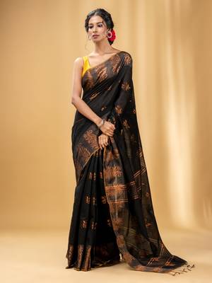 Black Cotton Blend Handwoven Saree With Nakshi Design 2