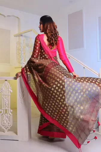 Brown Handwoven Cotton Blend Soft Saree With Zari Woven Checked Box Design