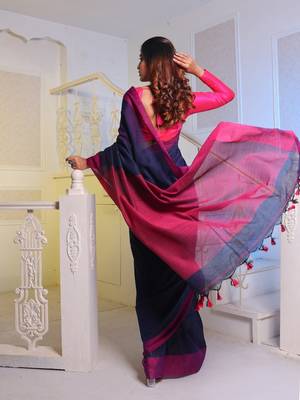 Navy Blue Cotton Handwoven Soft Saree With Pompom 3