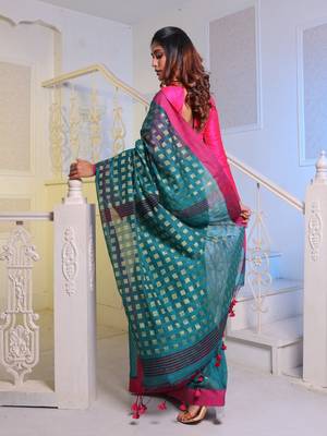 Teal Handwoven Cotton Blend Soft Saree With Zari Woven Checked Box Design 4