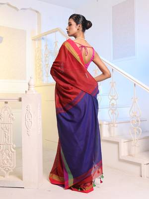 Red Cotton Handwoven Soft Saree With Dual Borders 4