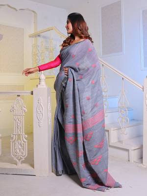 Grey Cotton Handwoven Soft Saree With Zari Borders 3