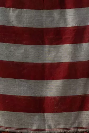 Grey And Red Cotton Handwoven Soft Saree With Stripe Pattern