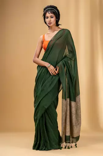 Green Cotton Handwoven Soft Saree With Gheecha Pallu