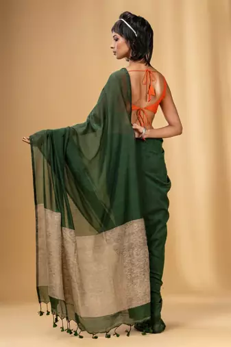 Green Cotton Handwoven Soft Saree With Gheecha Pallu
