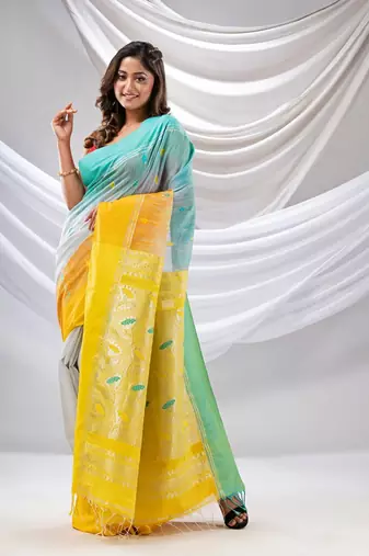 Grey Cotton Blend Handwoven Saree With Ikkat Style