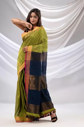 Sheen Green Cotton Handwoven Saree With Zari Borders