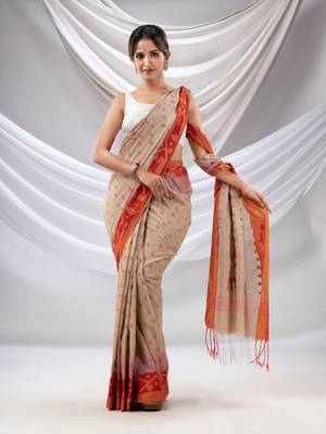 Beige Cotton Handwoven Saree With Jamdani Design 1
