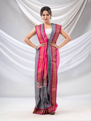 Grey Cotton Handwoven Soft Saree With Floral Buttas 2