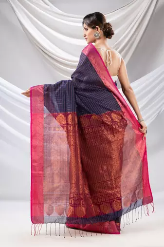 Navy Blue Silk Matka Soft Saree With Checked Pattern