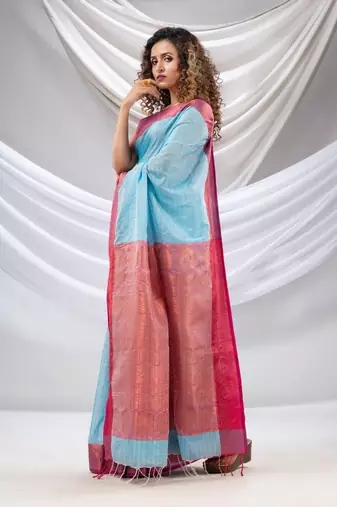 Sky Blue Silk Matka Soft Saree With Checked Pattern