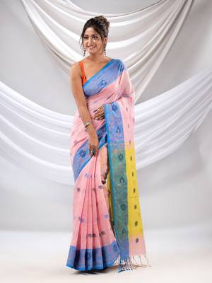 Baby Pink Tissue Handwoven Soft Saree With Floral Nakshi Borders 2