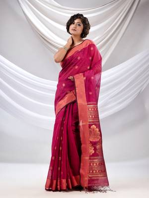 Magenta Cotton Blend Handwoven Saree With Nakshi Pallu 1