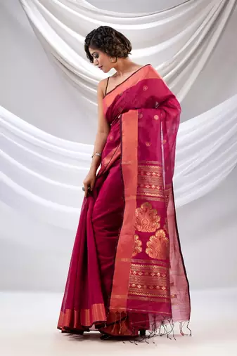 Magenta Cotton Blend Handwoven Saree With Nakshi Pallu