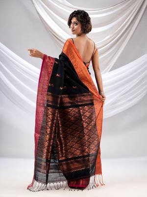 Black Cotton Handwoven Soft Saree With Zari Woven Nakshi Borders 4