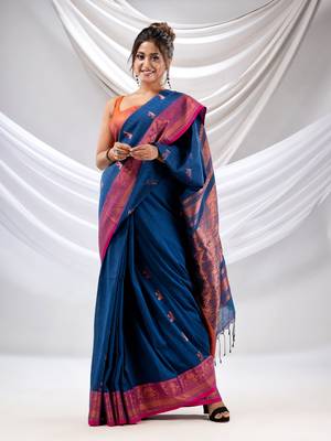 Sapphire Blue Cotton Handwoven Soft Saree With Zari Woven Nakshi Borders 2
