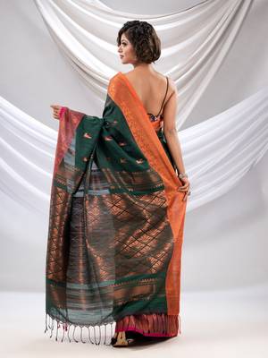 Castleton Green Cotton Handwoven Soft Saree With Zari Woven Nakshi Borders 5