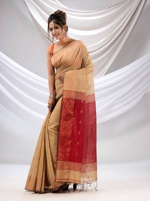 Beige Cotton Blend Handwoven Saree With Zari Borders 2