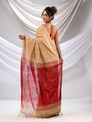 Beige Cotton Blend Handwoven Saree With Zari Borders 3