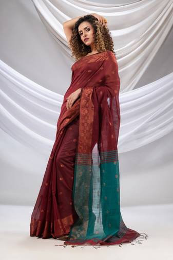 Maroon Cotton Blend Handwoven Saree With Zari Borders