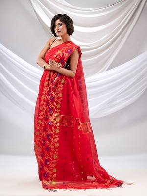 Red Cotton Blend Handwoven Saree With Floral Nakshi Borders 3