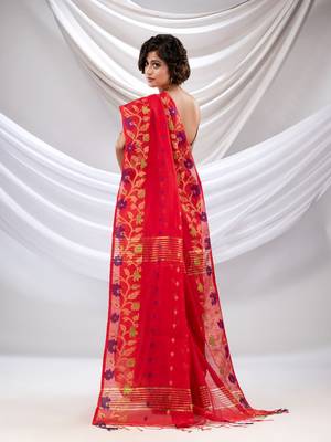 Red Cotton Blend Handwoven Saree With Floral Nakshi Borders 4