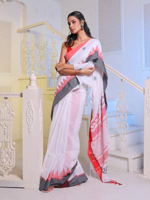 White Cotton Handwoven Soft Saree With Temple Borders 2