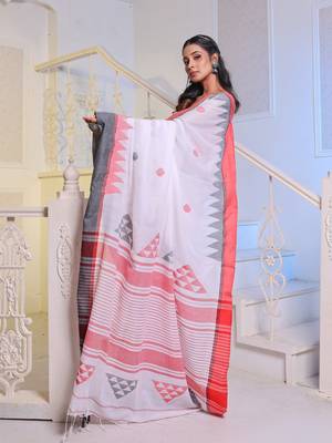 White Cotton Handwoven Soft Saree With Temple Borders 3