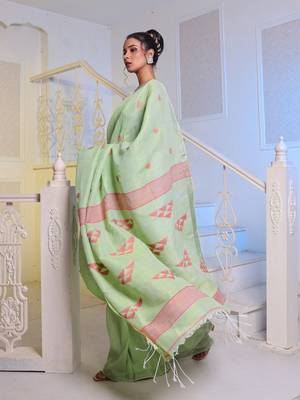 Light Green Cotton Handwoven Soft Saree With Zari Borders 3