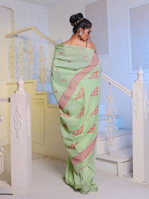 Light Green Cotton Handwoven Soft Saree With Zari Borders 4