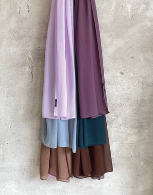 Ana light weight breathable soft georgette lavender hijab 4