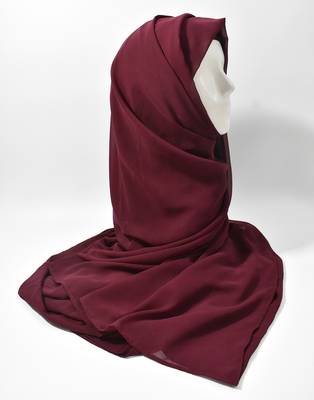 Ana light weight breathable soft georgette maroon hijab 2