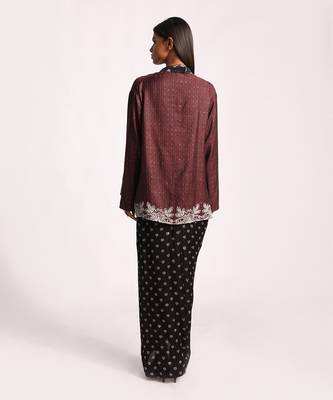 Black And Maroon Embroidered Lotus Reversible Jacket Set 4