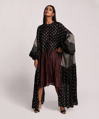 Black And Maroon Vintage Lotus Drawstring Dress  2