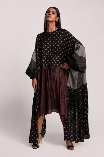 Black And Maroon Vintage Lotus Drawstring Dress 