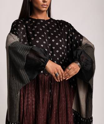 Black And Maroon Vintage Lotus Drawstring Dress  3