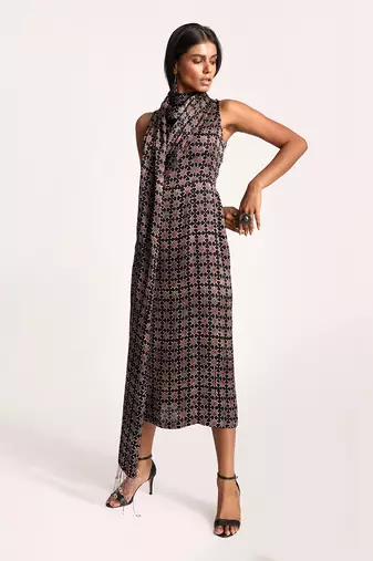 Black And Maroon Lotus Pond Fringed Scarf Dress