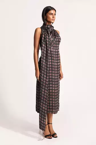 Black And Maroon Lotus Pond Fringed Scarf Dress