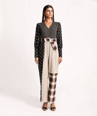 Black And Beige Vintage Lotus Puffed Sleeve Jumpsuit 1