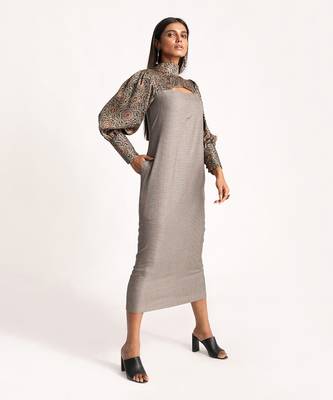 Black Modern Vintage Cut-Out Midi 2