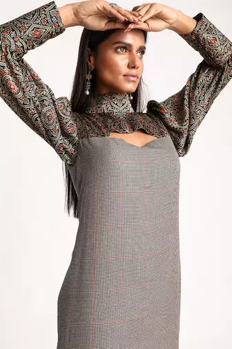 Black Modern Vintage Cut-Out Midi