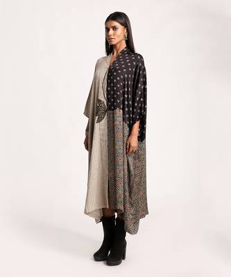 Black And Beige Lotus Appliqué Kaftan Dress 3