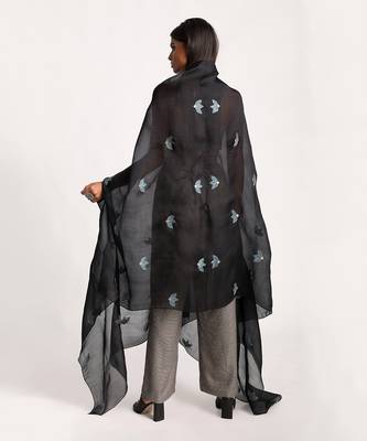 Black Front Knot Organza Silk Cape Set 5