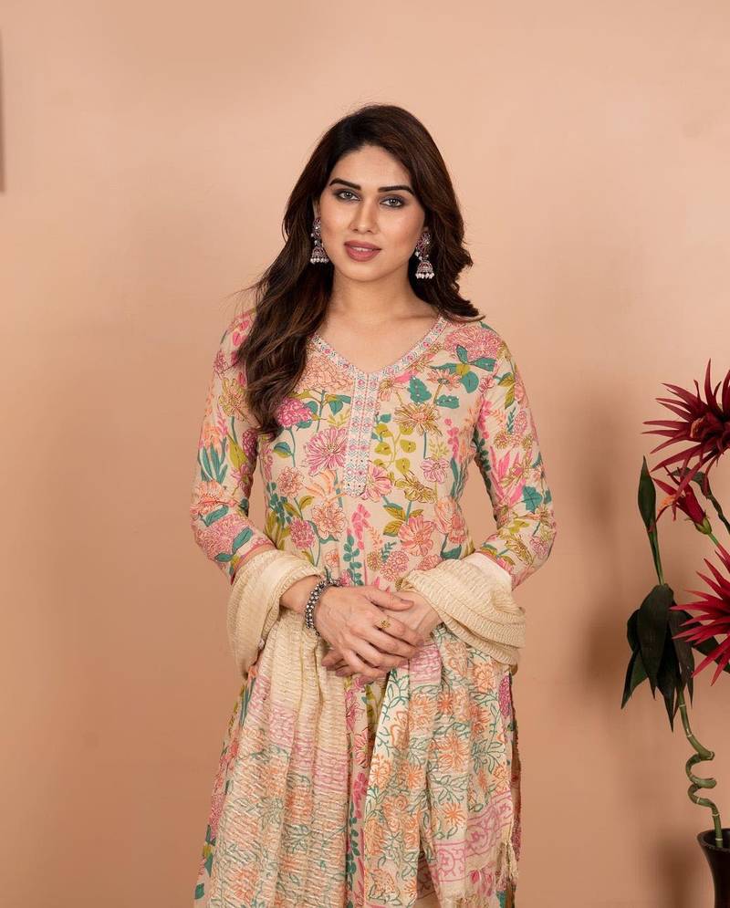 Women's Cotton Floral Print Straight Kurti Pant with Dupatta Set