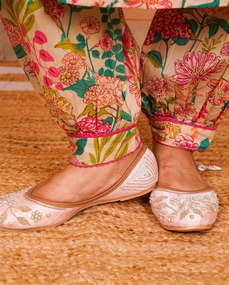 Women's Cotton Floral Print Straight Kurti Pant with Dupatta Set