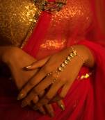 Simple Kundan Haathpan