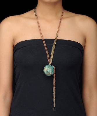 Heritage Pot Necklace 1