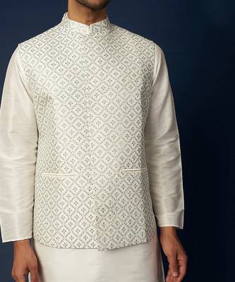 Off White Emb. Kurta Jacket Set 4