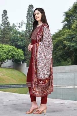 Trendmalls  Olive Maroon Cotton Sequence Embroidery Party Wear Kurta Pant with Dupatta Salwar Suit Set 3