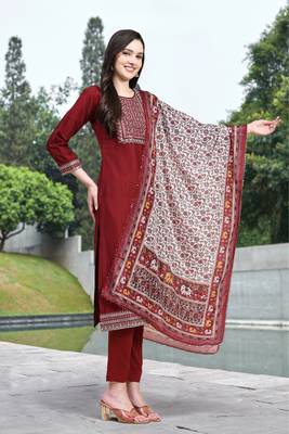 Trendmalls  Olive Maroon Cotton Sequence Embroidery Party Wear Kurta Pant with Dupatta Salwar Suit Set 5